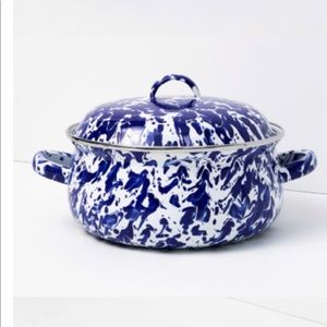 NIB Golden Rabbit Small Cobalt Swirl Dutch Oven